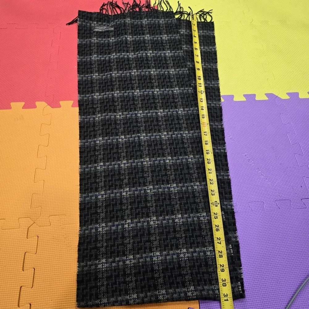 D&Y Softer Than Cashmere Scarf Gray Blue Plaid Checkered 100% Acrylic Soft 12x64